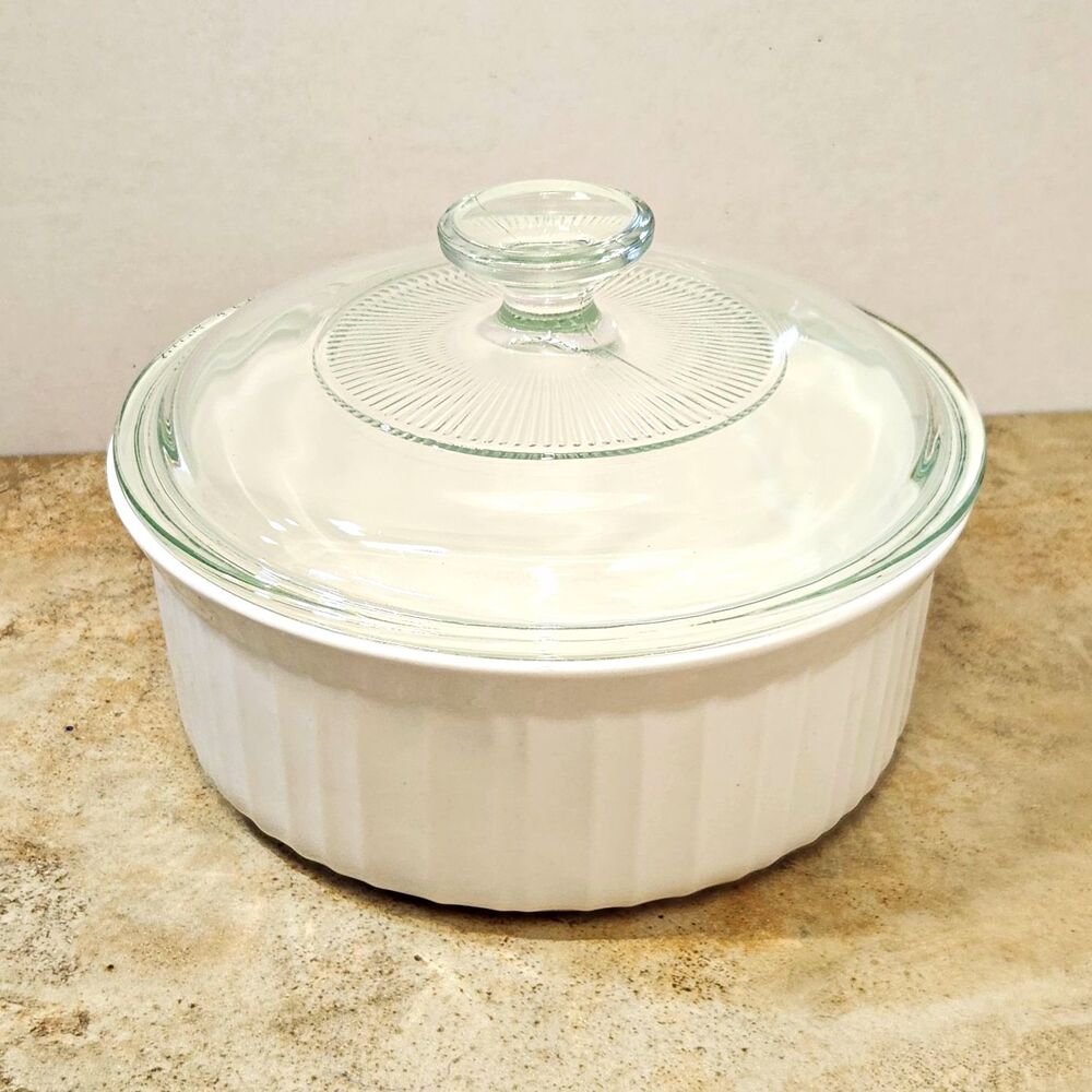 CorningWare French White Round Stoneware Casserole Dish w/ Glass Lid 1.5 QT
